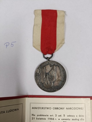 Srebrny medal za zasługi dla obronności kraju p5