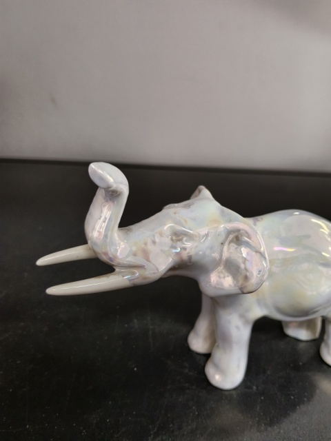 Figurka porcelanowa słoń Bogucice