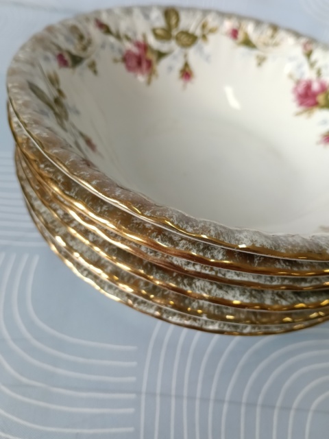 Porcelanowe miseczki Chodzież złota róża 6 sztuk