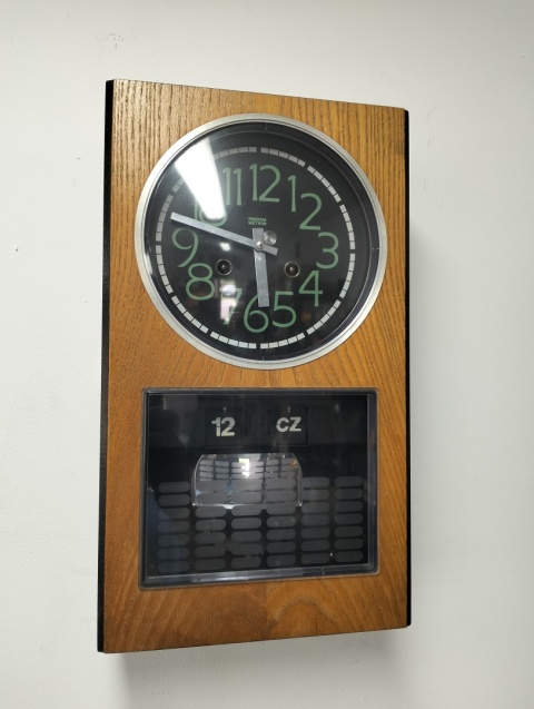 Stary zegar wiszący Metron