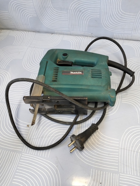 Wyrzynarka Makita 4323