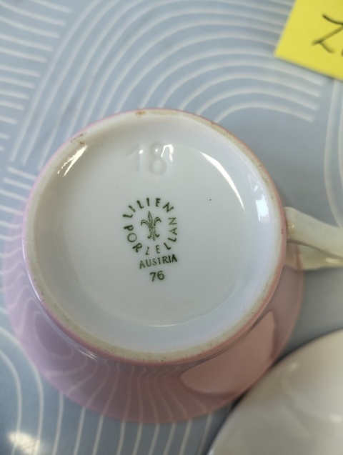 Zestaw filiżanek vintage Lilien Porzellan Daisy