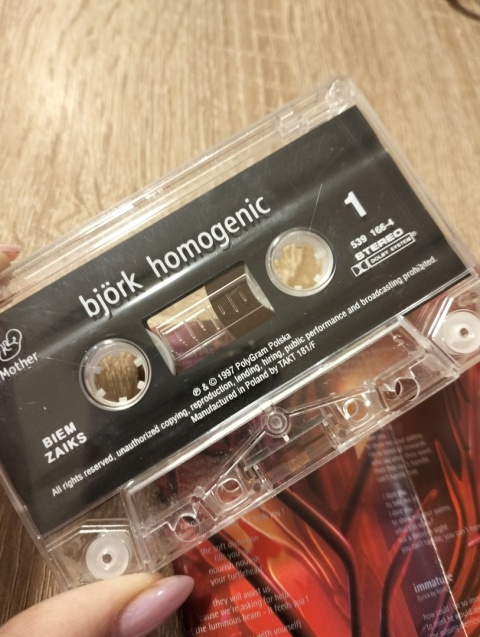 Kaseta magnetofonowa Björk