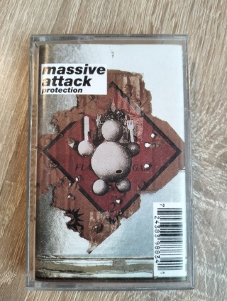 Kaseta magnetofonowa Massive Attack