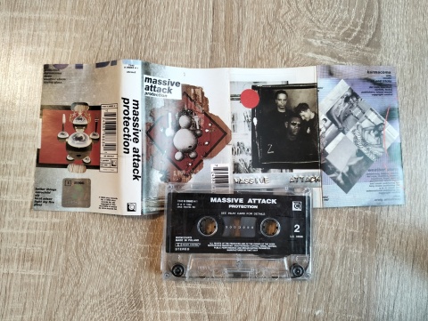 Kaseta magnetofonowa Massive Attack