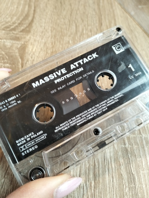 Kaseta magnetofonowa Massive Attack