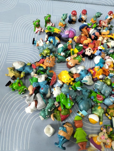 Kolekcjonerskie figurki Kinder całość