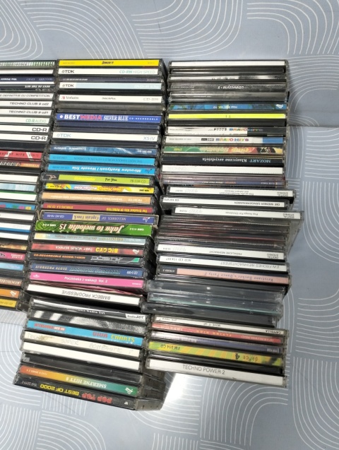 Płyty CD ok.80 sztuk