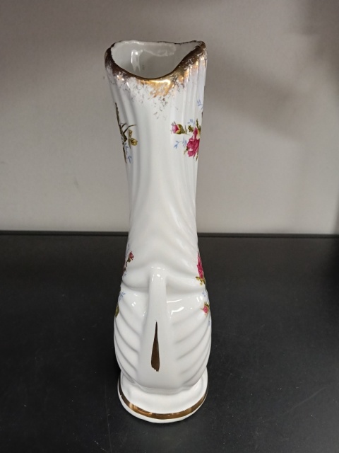 Wazon łabędź porcelana złota róża