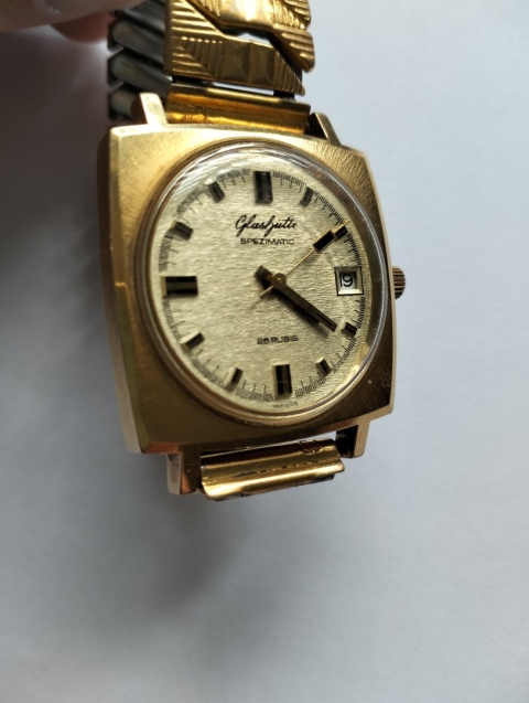 Zegarek mechaniczny GUB Glashütte Spezimatic