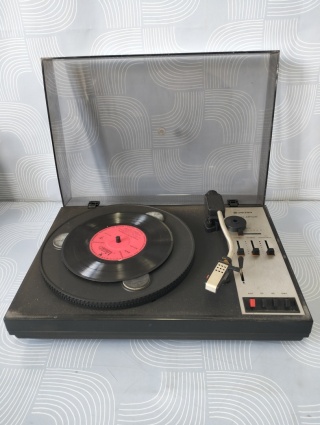 Gramofon Unitra Artur wg 902