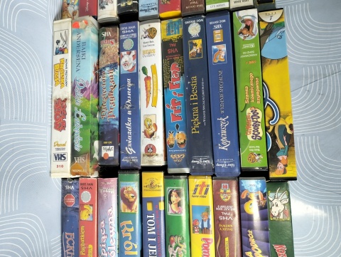 Kasety VHS 30 sztuk bajki