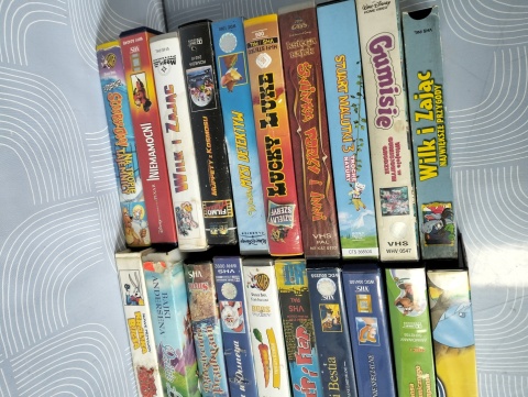 Kasety VHS 30 sztuk bajki
