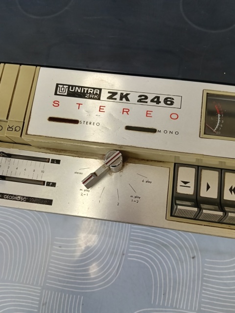 Magnetofon szpulowy Unitra ZK 246