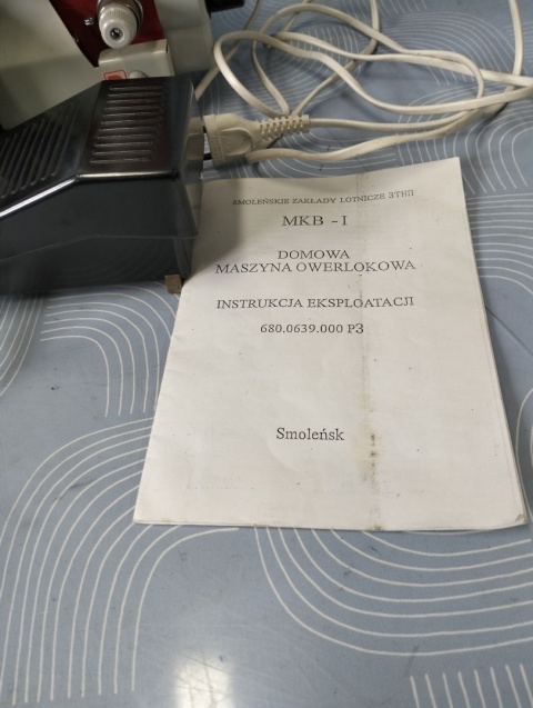 Maszyna do szycia Overlock