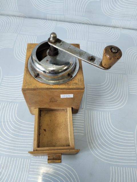 Młynek do kawy M53