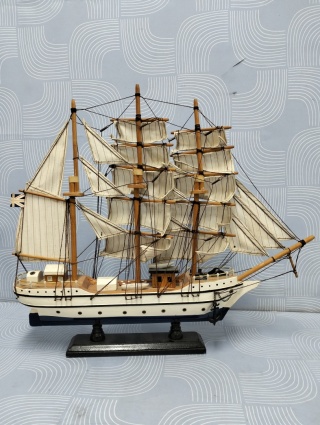 Model duży żaglowiec