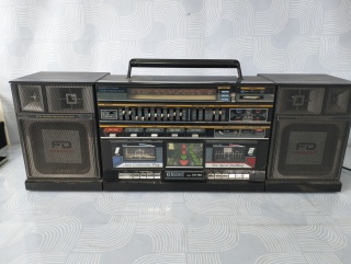 Radiomagnetofon Kensonic CH-168