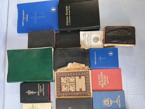 Stare książki religijne, modlitewniki itp. 20 sztuk całość
