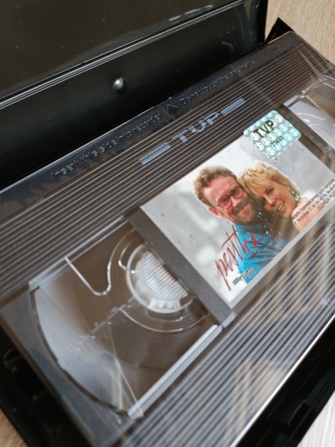 Kaseta VHS Film Pestka nowy w folii