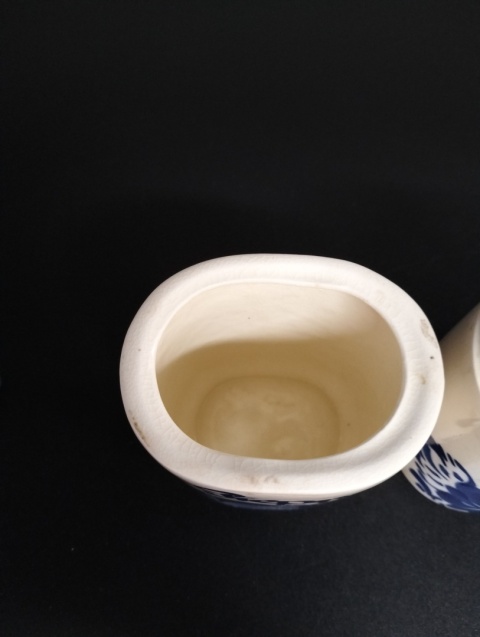 Pojemniki ceramiczne na przyprawy fajans
