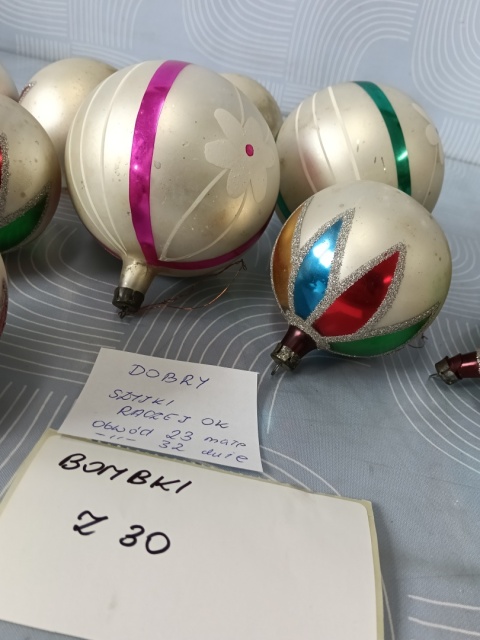 Stare bombki choinkowe Z80