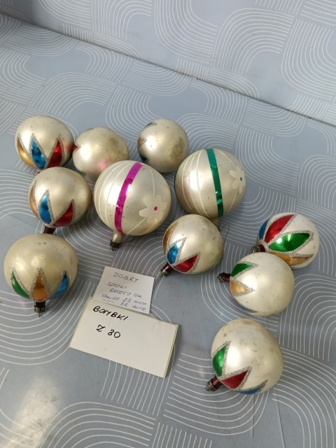 Stare bombki choinkowe Z80
