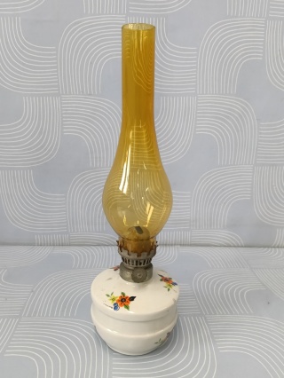 Stara lampa naftowa