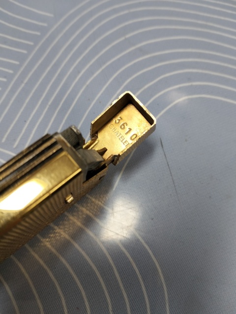 Stara zapalniczka Zaima model Chatelet 3610 unikat