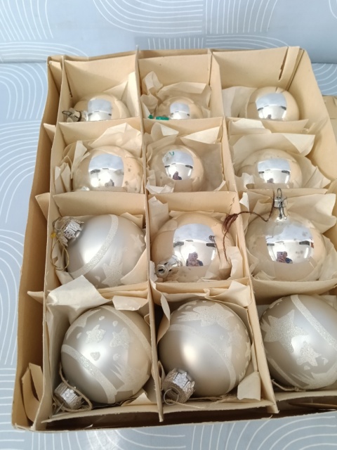 Bombki choinkowe PRL srebrne