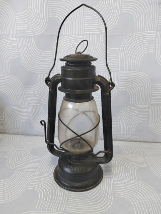 Duża lampa naftowa Ideal