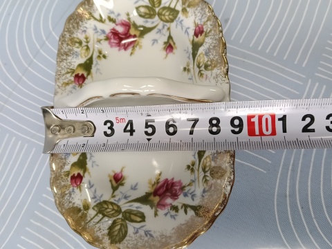 Przyprawnik porcelana Chodzież złota róża