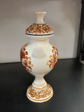 Ceramiczna amfora fajans Koło