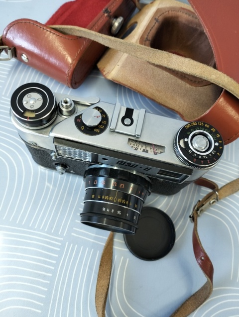 Stary aparat fotograficzny FED 5 super stan