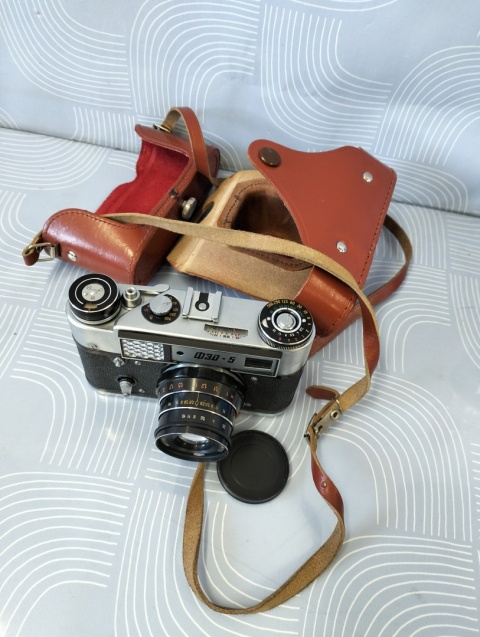 Stary aparat fotograficzny FED 5 super stan