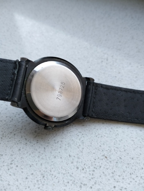 Stary zegarek nakręcany Raketa