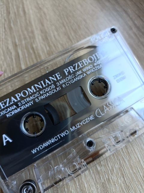 Kaseta magnetofonowa Niezapomniane przeboje 1