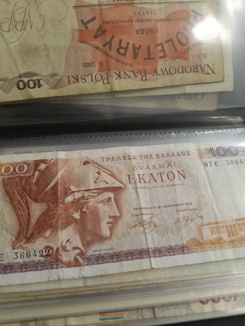 Klaser z banknotami 20 sztuk