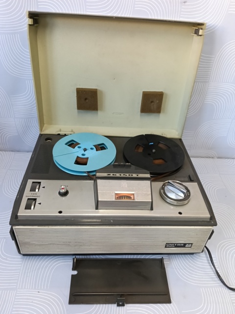 Magnetofon szpulowy ZK 140t