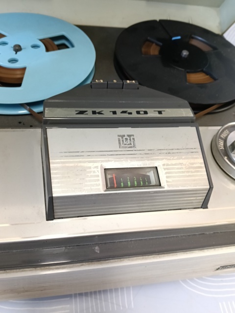 Magnetofon szpulowy ZK 140t