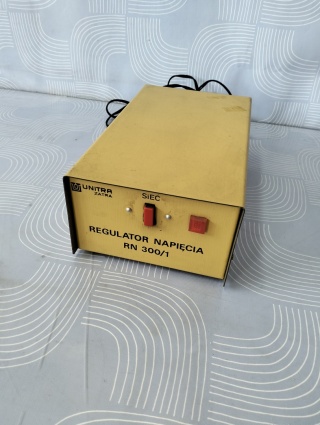 Regulator napięcia RN 300/1 Unitra