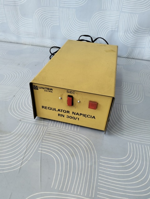 Regulator napięcia RN 300/1 Unitra