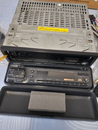 Stare radio Sony