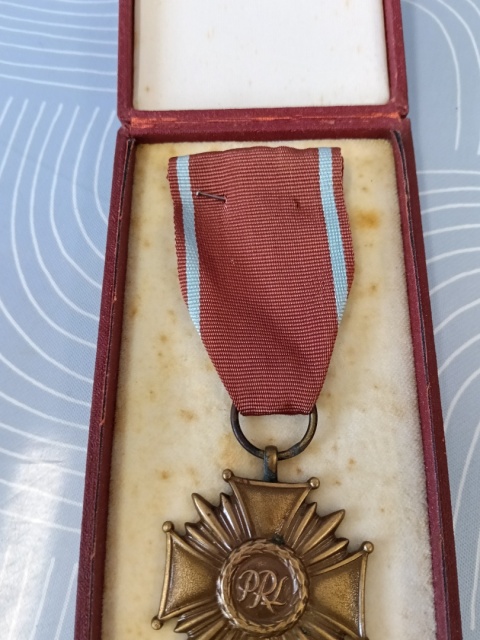 Brązowy krzyż zasługi PRL p8