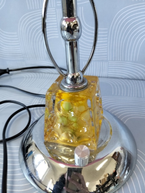 Ciekawa lampka