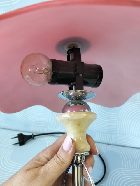 Ciekawa lampka
