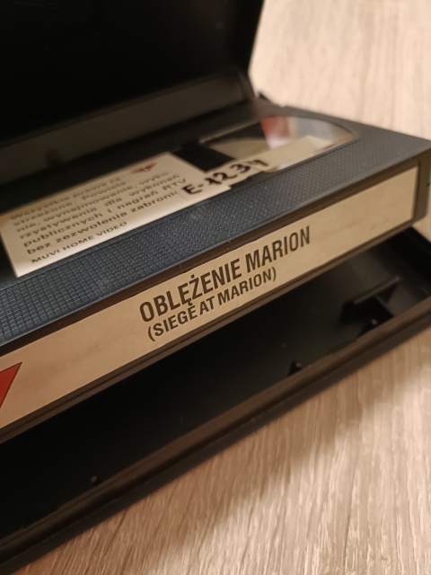 Kaseta VHS Oblężenie Marion