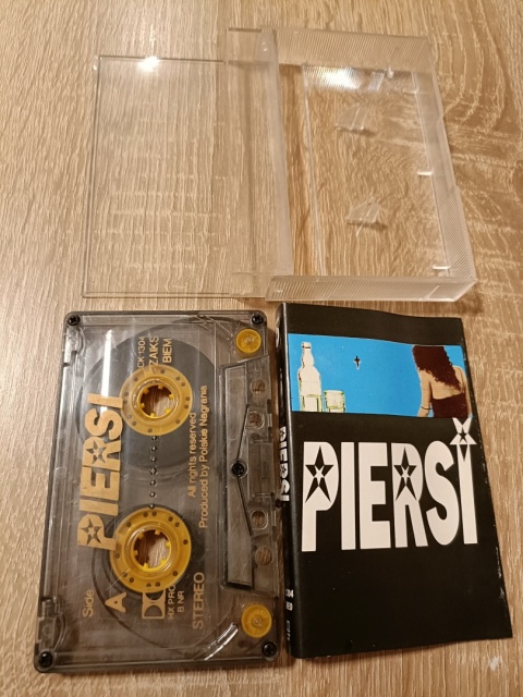 Kaseta magnetofonowa Piersi
