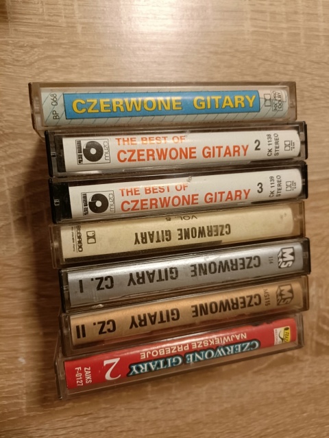 Kasety magnetofonowe Czerwone Gitary 7 sztuk całość