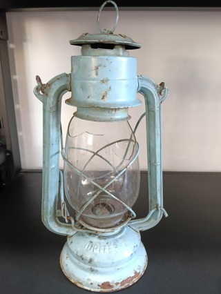Lampka naftowa Jupiter 2
